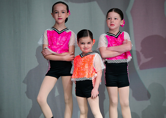 ADJ LR-8583